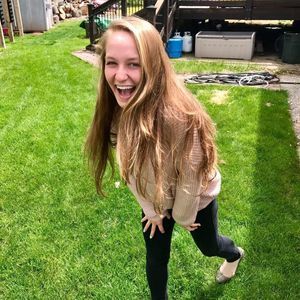 Meet your Posher, Brianna